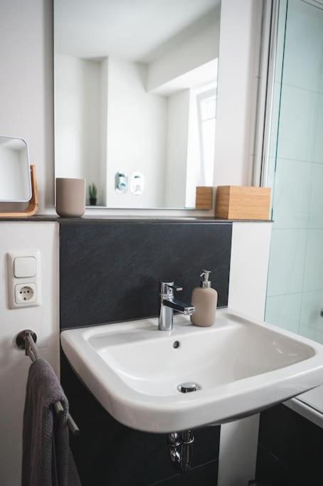 Traumwohnung Im Koelner Sueden Хюрт Экстерьер фото